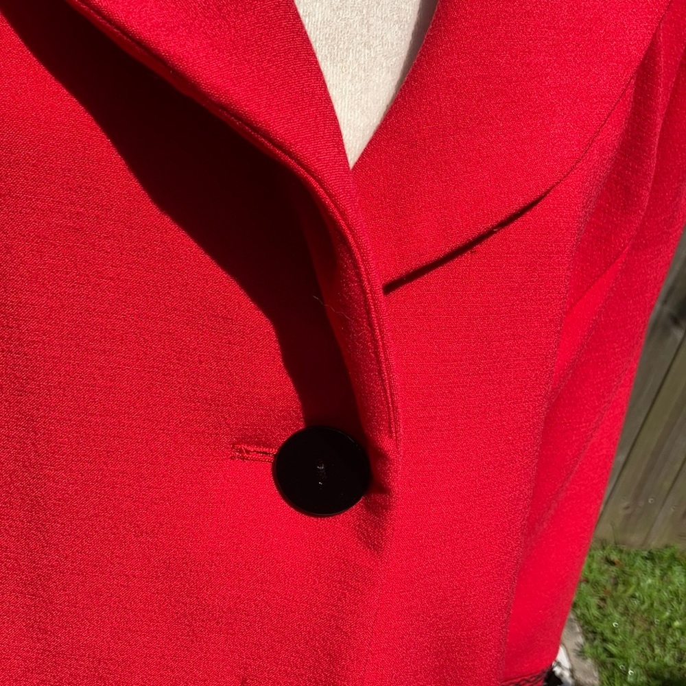 HEAVY Elegant Coat - Picture 10 of 14